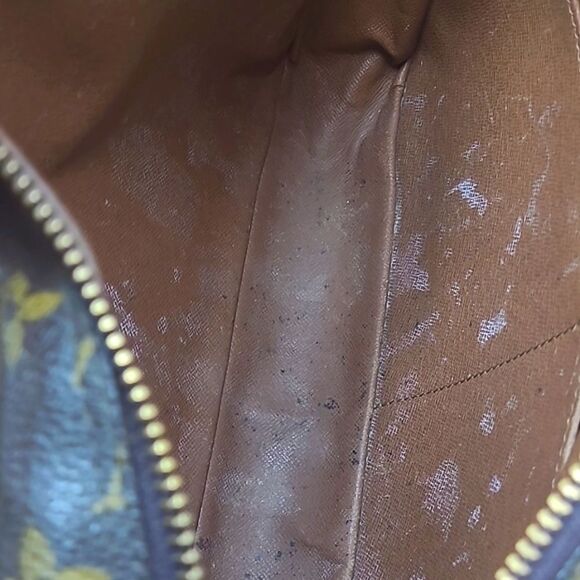 Authentic Louis Vuitton Monogram Compiege 23 Clutch Bag - Picture 11 of 13